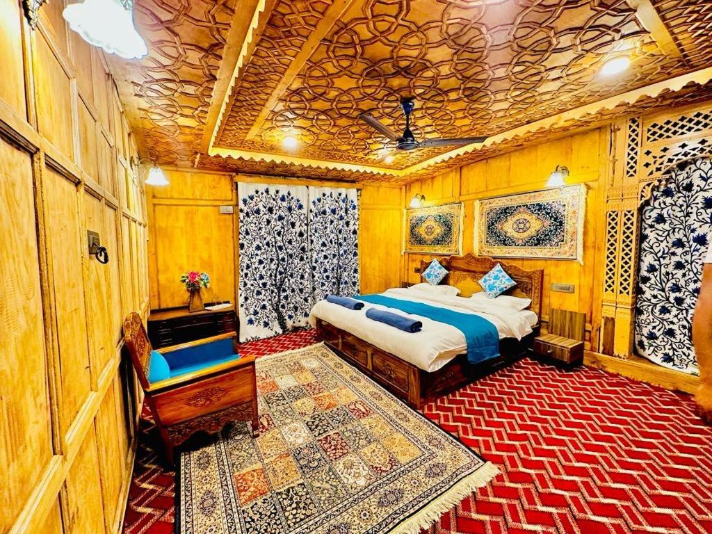 The Heritage Safina Group Of Houseboats Srīnagar Exteriér fotografie